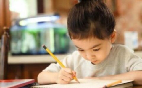 孩子学写字的最佳年龄是几岁