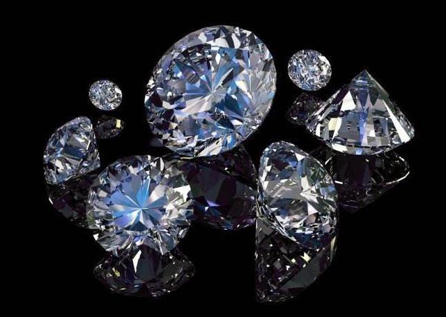 人造钻石这种“神奇”的合成宝石，是如何被“创造”出来的？