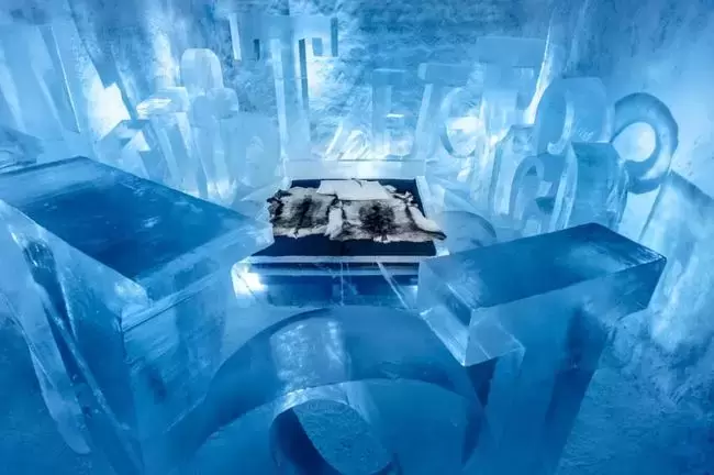 世界上最冷的酒店，直接睡在冰块上