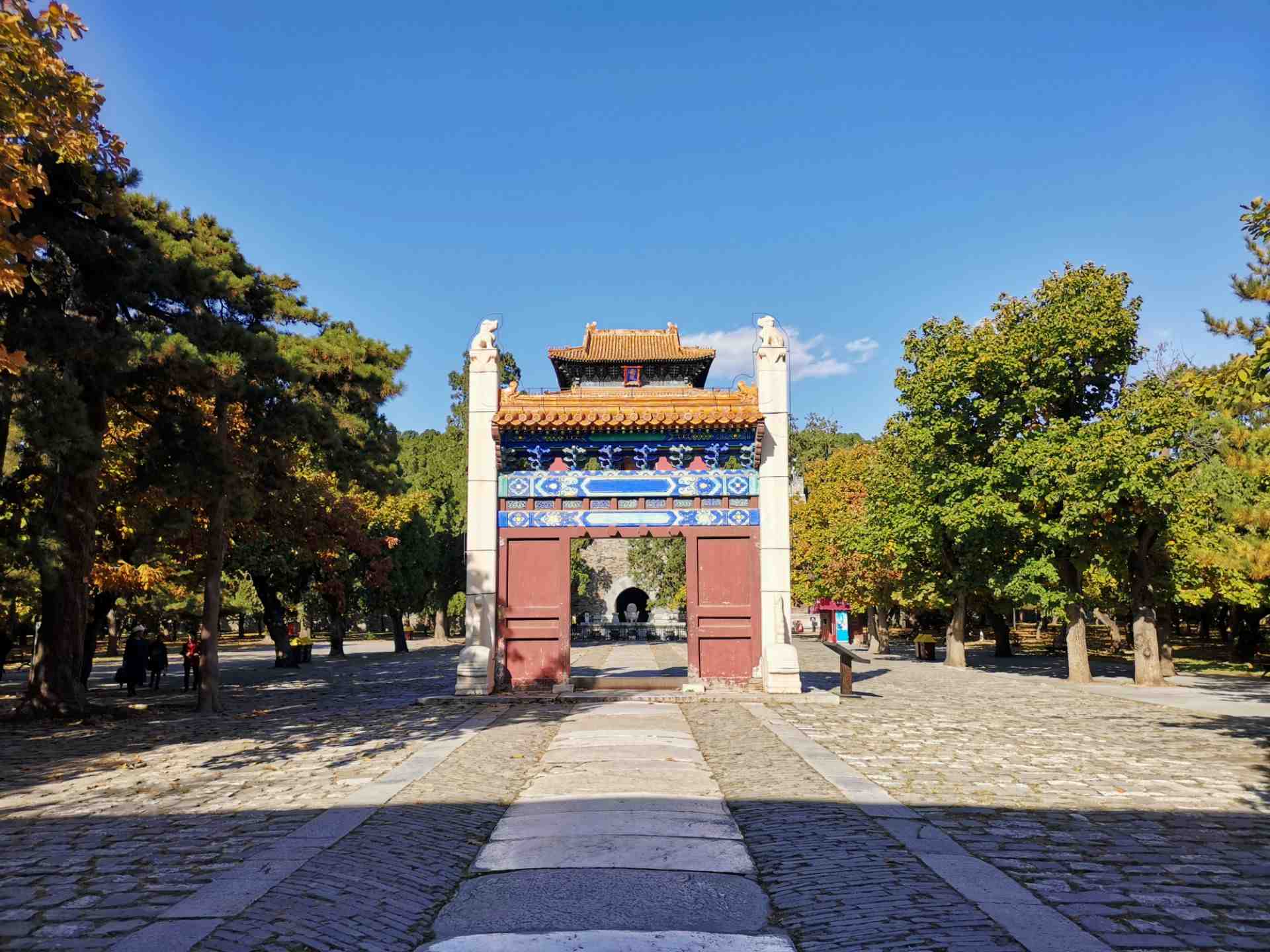 朱棣陵墓：十三陵中规模最大，郭沫若提议发掘，试掘三日匆匆撤离