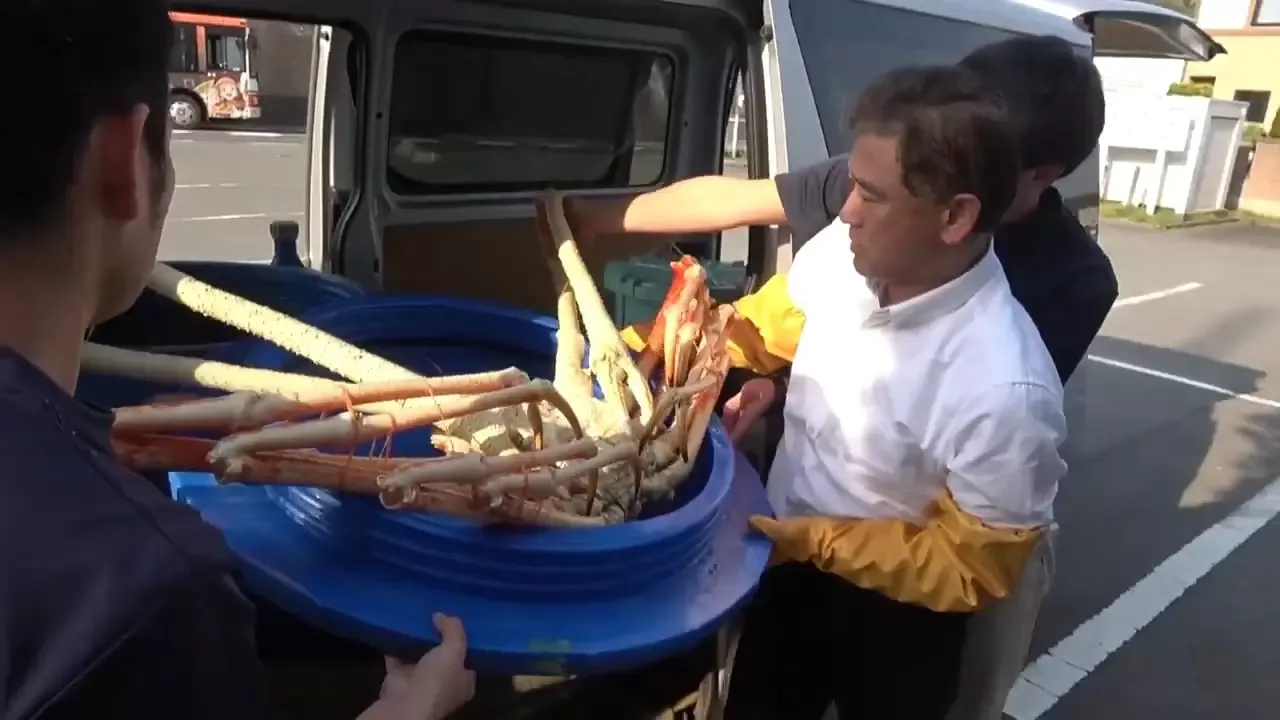 世界上最大的螃蟹，人送外号“杀人蟹”，却被吃货端上了餐桌