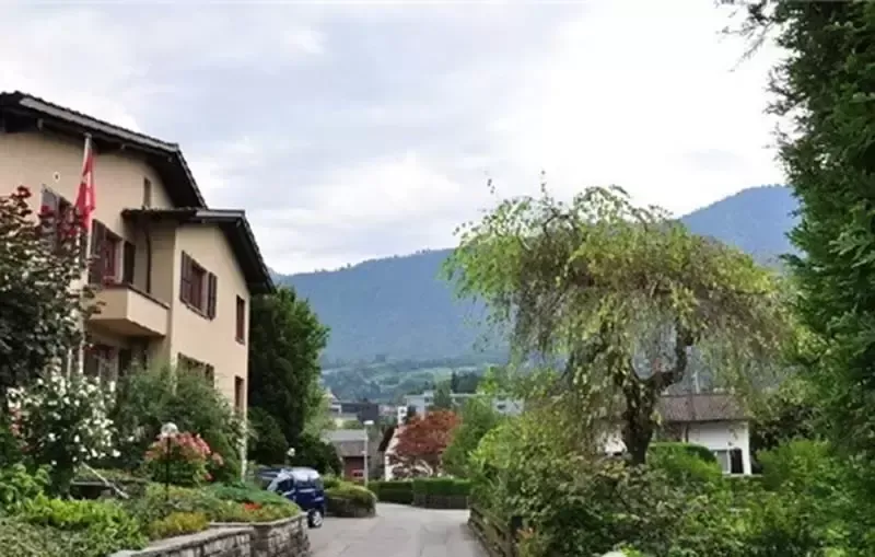 天堂般的瑞士农村，是的，这真是农村！