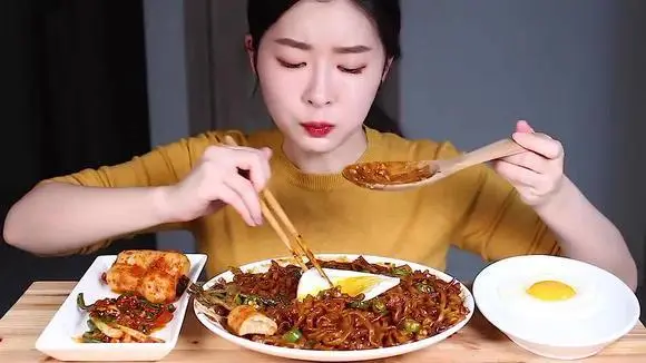 韩国美女吃播