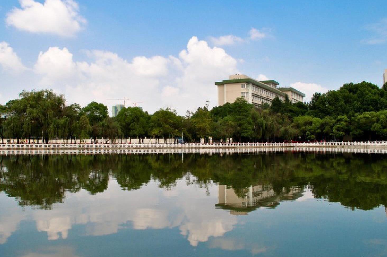 武汉大学排名前十的学校（2022武汉最好10所大学）