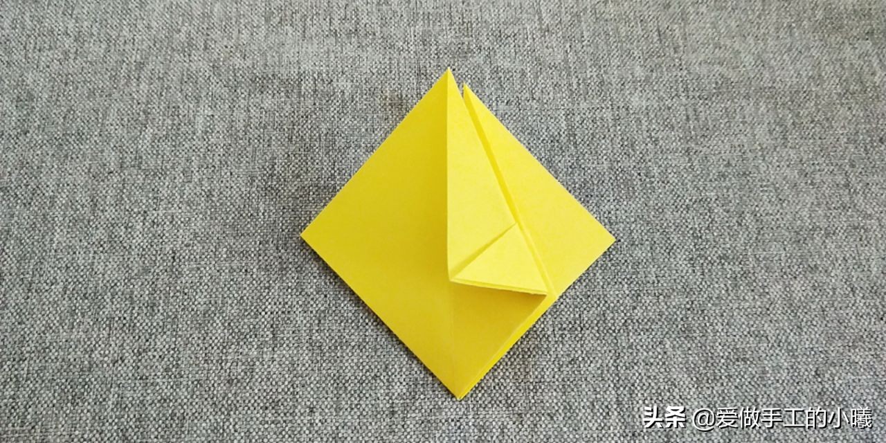 折纸教程：可爱皮卡丘书签图解，简单好看又实用