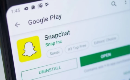 Snapchat鼓励用户仅通过新的好友检查功能保留真实好友