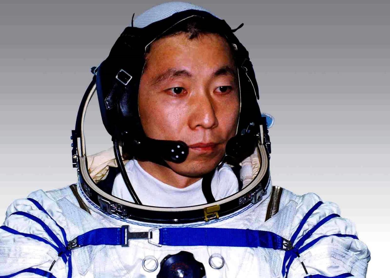 图片[4]-中国登太空第一人是谁(中国太空第一人杨利伟)-欣欣百科网
