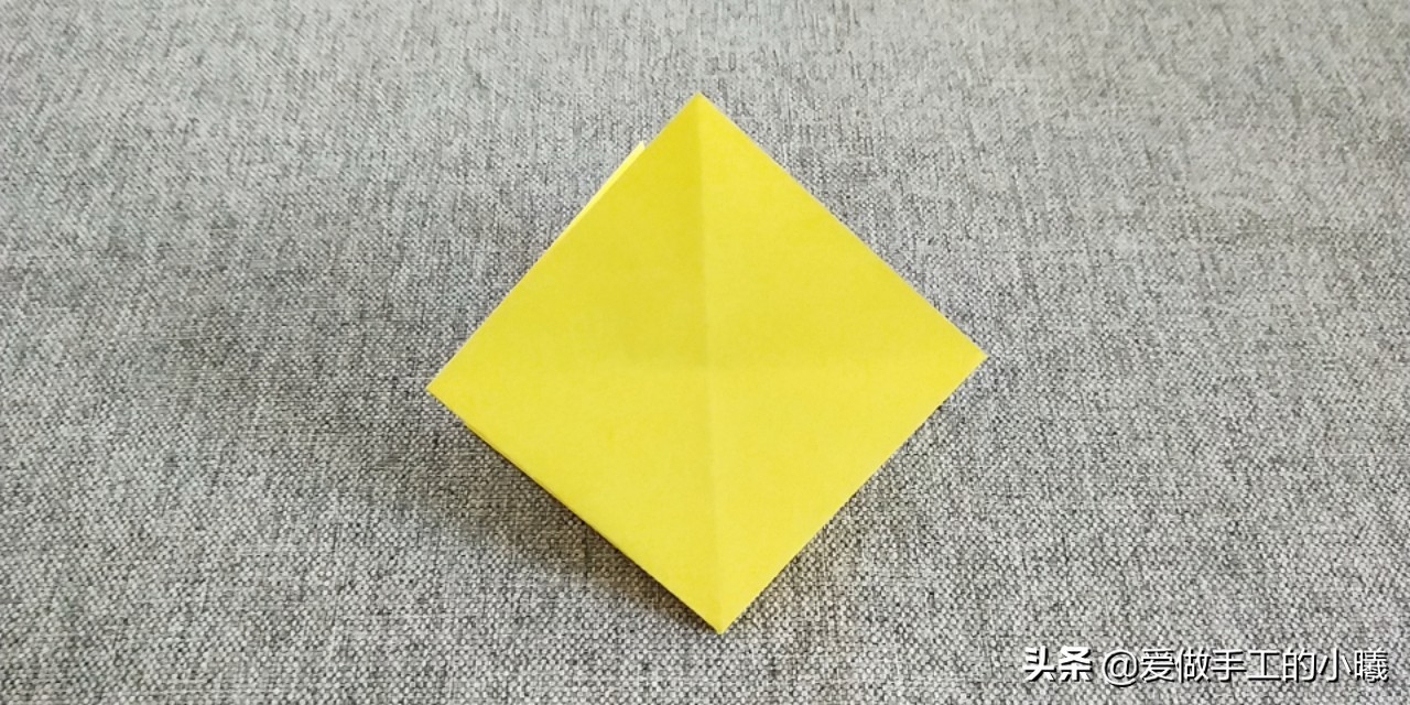 折纸教程：可爱皮卡丘书签图解，简单好看又实用