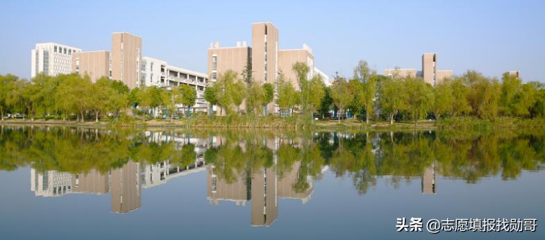 上海工程技术大学是一本还是二本（上海工程技术大学排名）