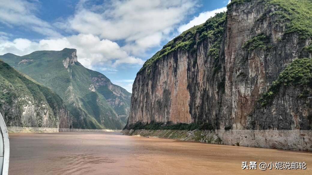 长江三峡指的是哪三峡，分别在哪里？游三峡需要多少钱？