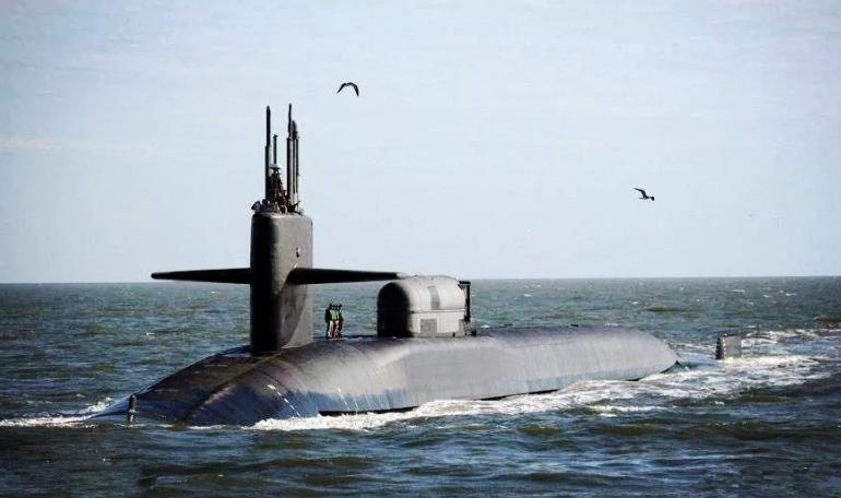 095核动力潜水艇（中国海军095核潜艇作战能力有多强）